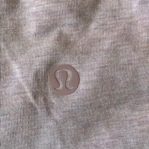 Lululemon Love Crew Heathered Pink/Lavendar Women's Stretch T Shirt - Picture 4 of 5